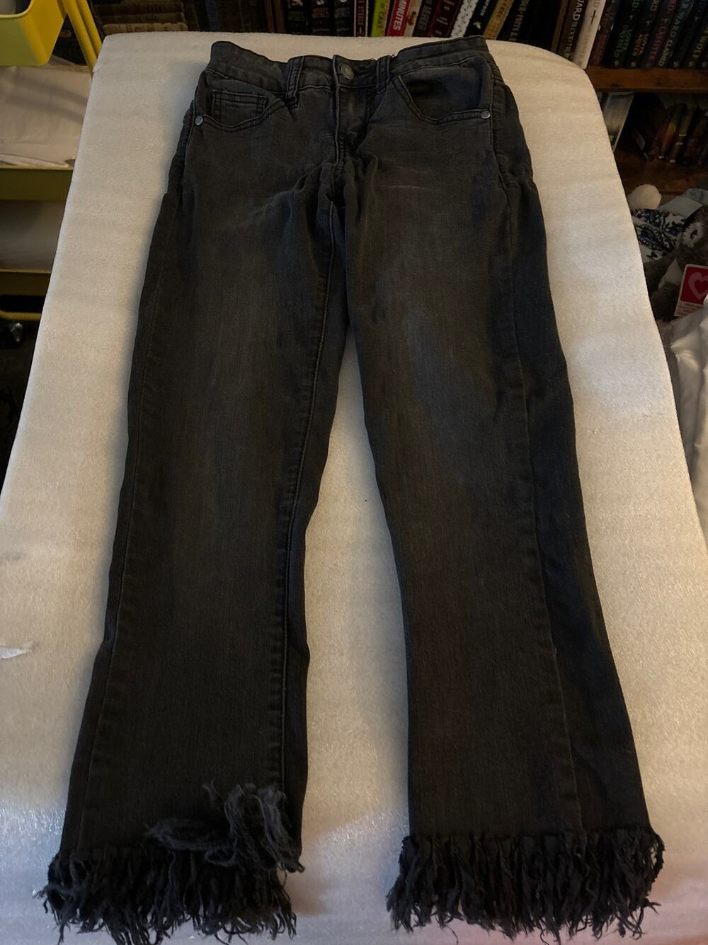 Judy Blue Black Cropped Fit Frayed Hem Jeans 1/25 Flaws Thrashed Rocker Punk